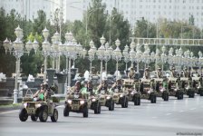 В Туркменистане прошёл военный парад в честь Дня независимости (ФОТО)