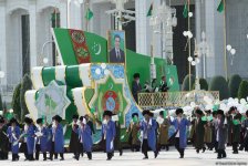 В Туркменистане прошёл военный парад в честь Дня независимости (ФОТО)