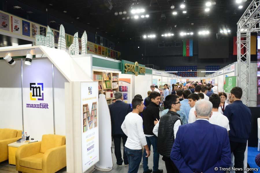 Литература на любой вкус – международная книжная выставка-ярмарка в Баку (ФОТО)