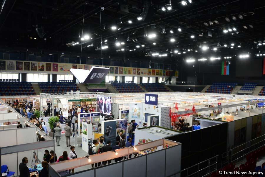 Литература на любой вкус – международная книжная выставка-ярмарка в Баку (ФОТО)