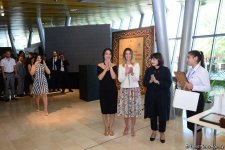 В рамках Фестиваля Насими состоялась церемония награждения конкурса эскизов ковров и произведений (ФОТО)