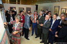 В рамках Фестиваля Насими состоялась церемония награждения конкурса эскизов ковров и произведений (ФОТО)