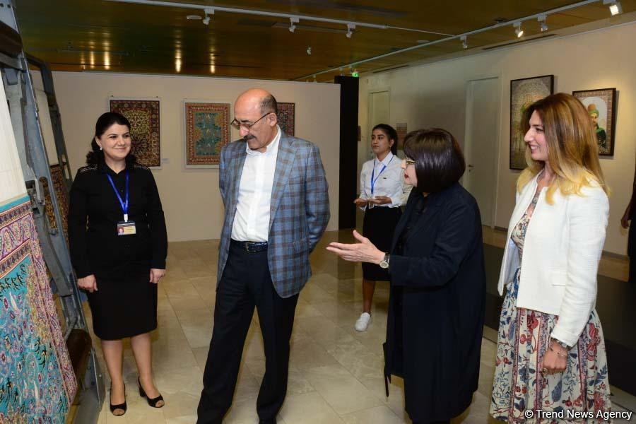 В рамках Фестиваля Насими состоялась церемония награждения конкурса эскизов ковров и произведений (ФОТО)