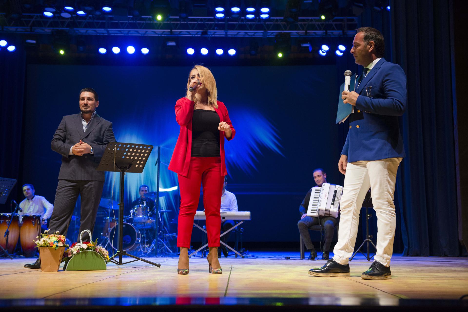 Осенняя любовь и ностальгия Принца азербайджанского шансона (ВИДЕО, ФОТО)