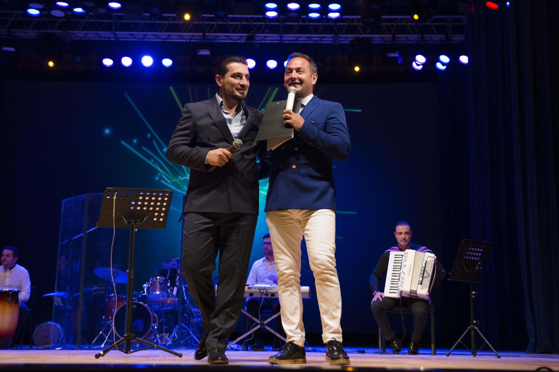 Осенняя любовь и ностальгия Принца азербайджанского шансона (ВИДЕО, ФОТО)