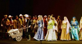 Такого еще не было! Потрясающая премьера грандиозной оперы "Мехсети" с 3D оформлением в Баку (ВИДЕО, ФОТО)