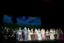 Такого еще не было! Потрясающая премьера грандиозной оперы "Мехсети" с 3D оформлением в Баку (ВИДЕО, ФОТО)