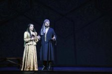 Такого еще не было! Потрясающая премьера грандиозной оперы "Мехсети" с 3D оформлением в Баку (ВИДЕО, ФОТО)