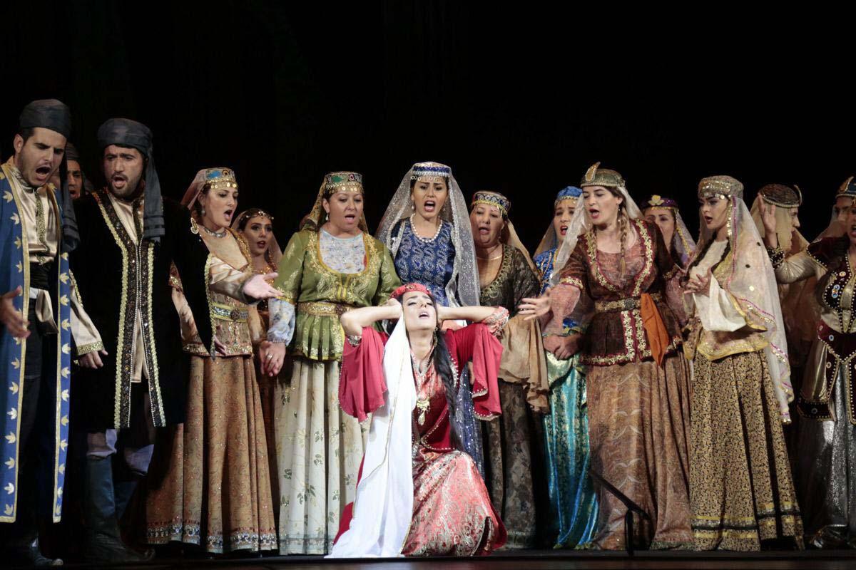 Такого еще не было! Потрясающая премьера грандиозной оперы "Мехсети" с 3D оформлением в Баку (ВИДЕО, ФОТО)