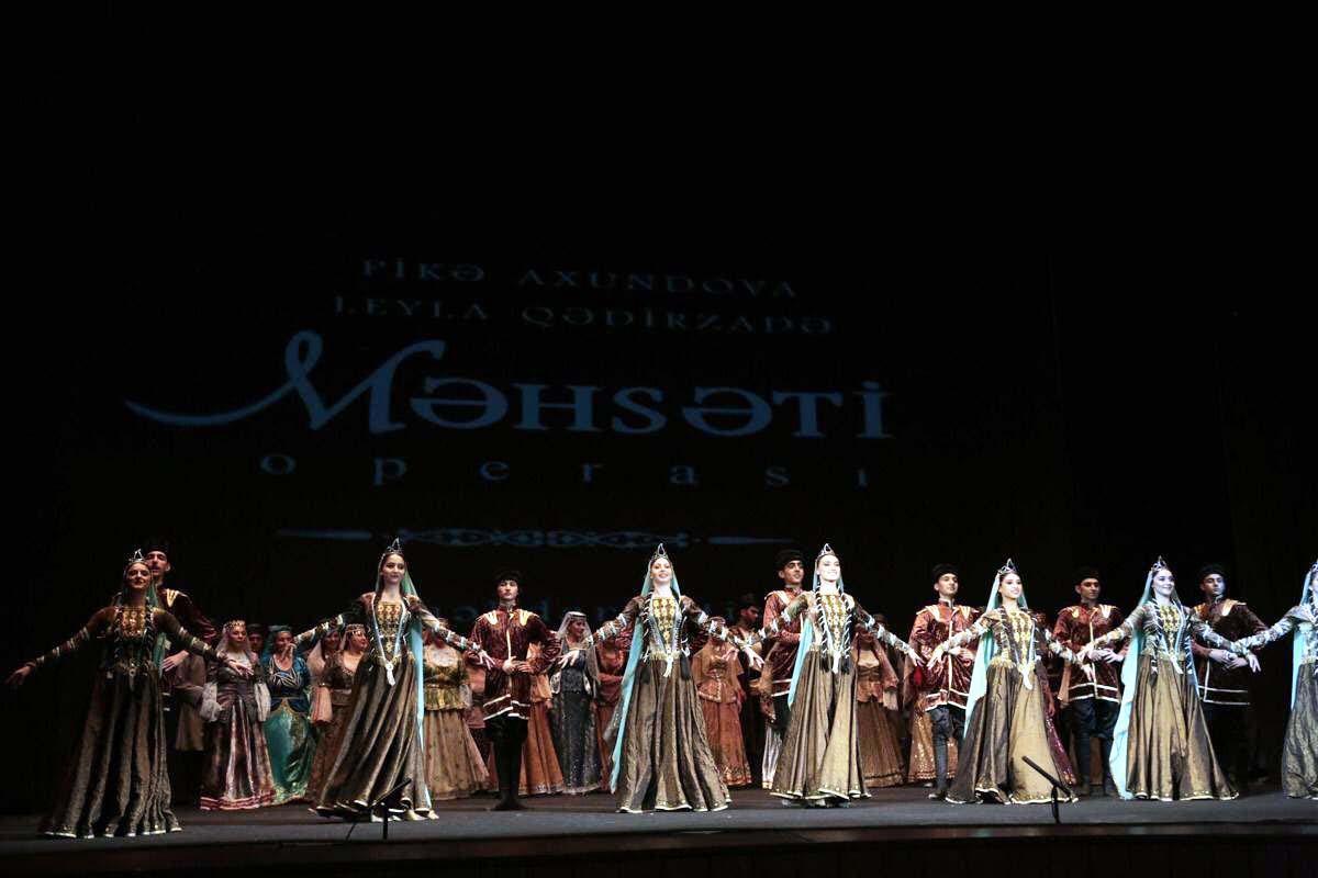 Такого еще не было! Потрясающая премьера грандиозной оперы "Мехсети" с 3D оформлением в Баку (ВИДЕО, ФОТО)