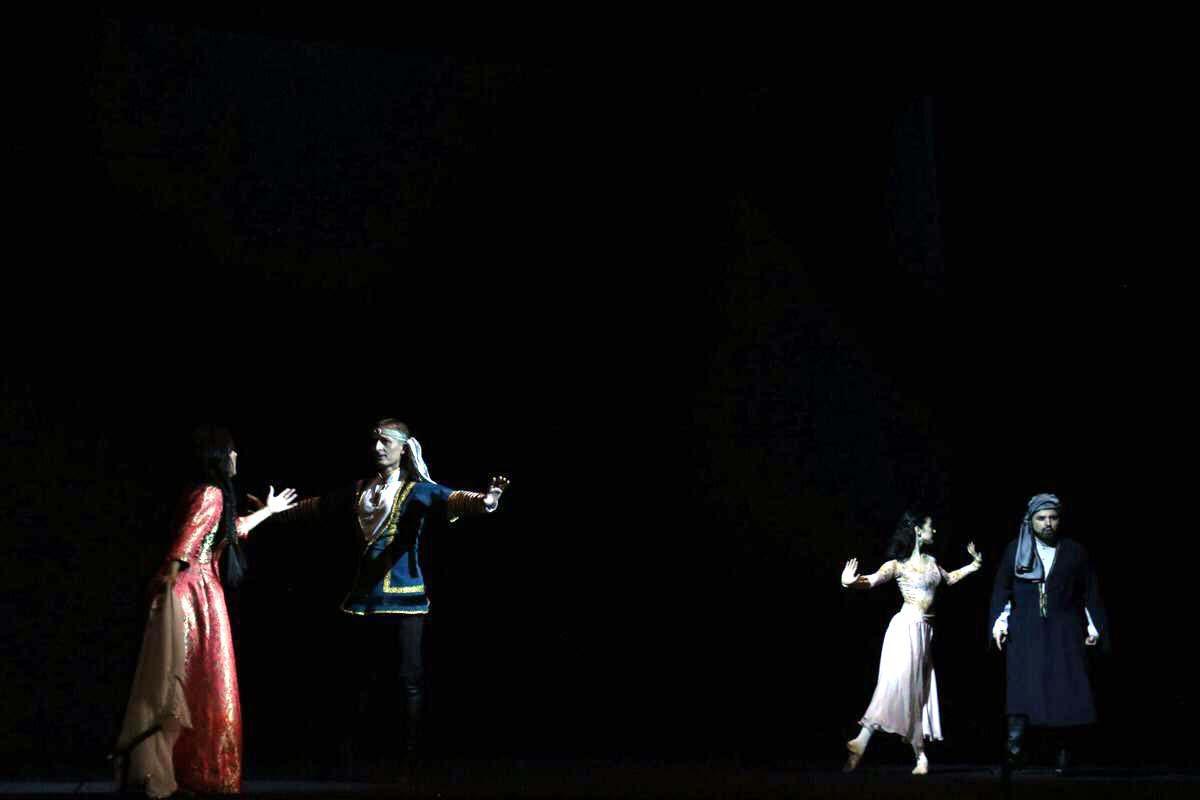 Такого еще не было! Потрясающая премьера грандиозной оперы "Мехсети" с 3D оформлением в Баку (ВИДЕО, ФОТО)