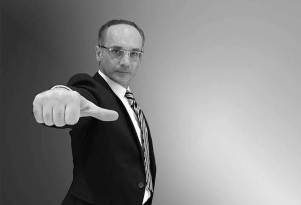 Азербайджанский бизнес-тренер стал лауреатом Российского конкурса "Менеджмент 2019" (ФОТО)