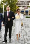 Президент Ильхам Алиев и Первая леди Мехрибан Алиева ознакомились с условиями, созданными в новом парке в Насиминском районе Баку (ФОТО)
