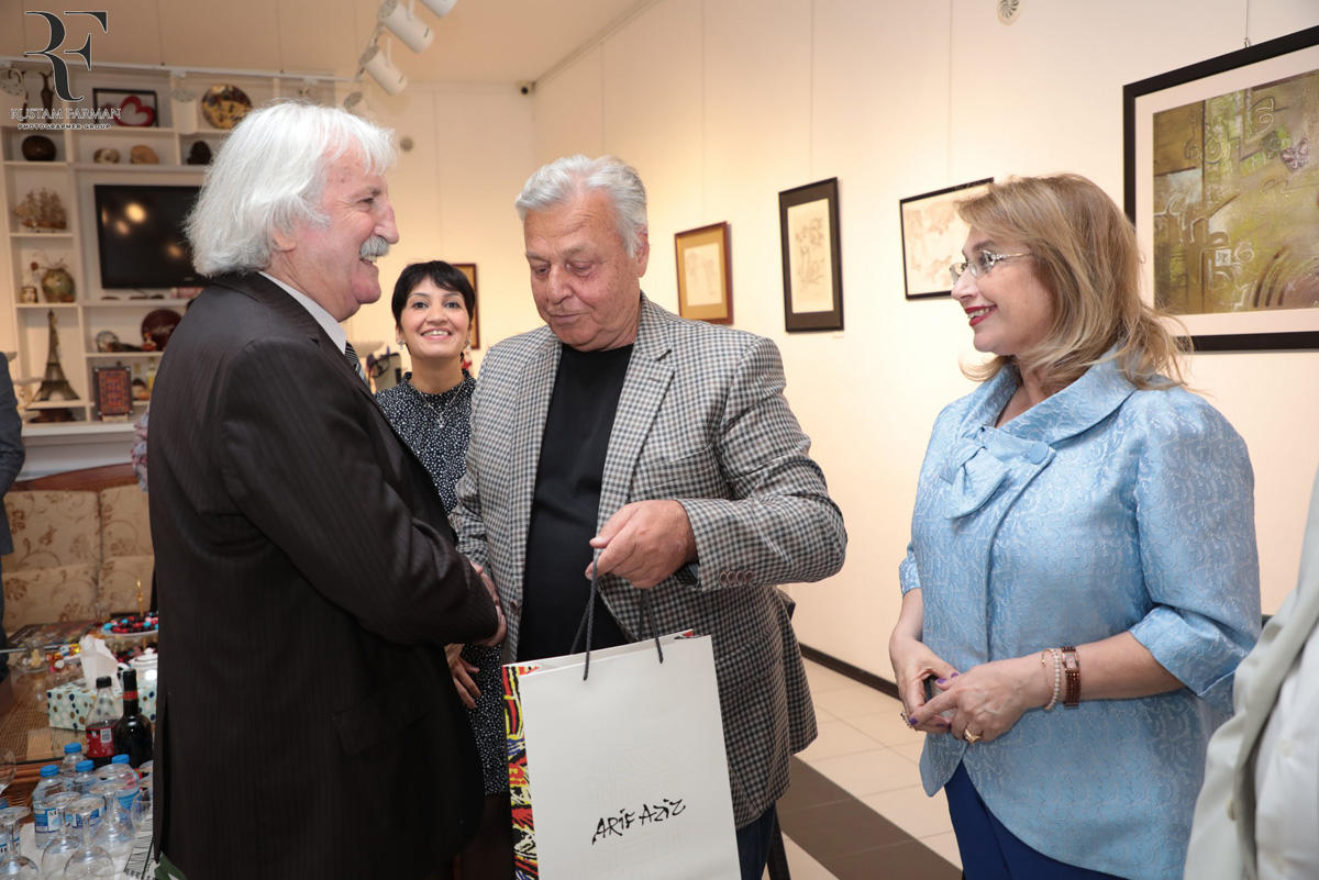 Династия Паневых объединила Болгарию и Абшеронский полуостров (ФОТО)