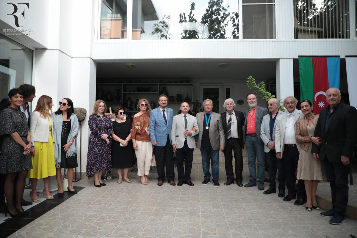 Династия Паневых объединила Болгарию и Абшеронский полуостров (ФОТО)