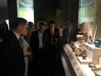 Азербайджанские ковры и ювелирные изделия вызвали большой интерес в Китае (ФОТО)