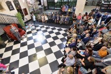 Великий казах Олжас Сулейменов в литературном Баку (ФОТО)