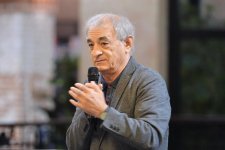 Великий казах Олжас Сулейменов в литературном Баку (ФОТО)