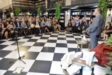 Великий казах Олжас Сулейменов в литературном Баку (ФОТО)