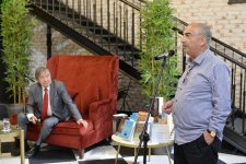 Великий казах Олжас Сулейменов в литературном Баку (ФОТО)