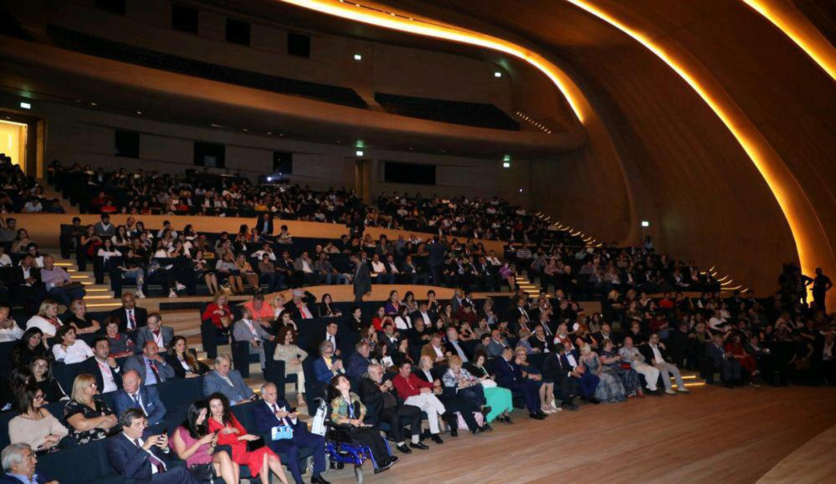 Подведены итоги Евразийского фестиваля "ЛиФФт" в Баку – красная дорожка, победители (ВИДЕО, ФОТО)