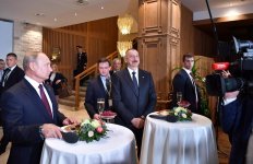 Президент Ильхам Алиев принял участие в неформальной встрече с участниками XVI ежегодного заседания Международного дискуссионного клуба «Валдай» (ФОТО)