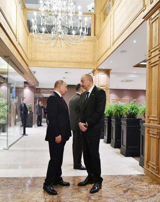 Президент Ильхам Алиев принял участие в неформальной встрече с участниками XVI ежегодного заседания Международного дискуссионного клуба «Валдай» (ФОТО)