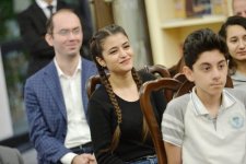 Победитель фестиваля "ЛиФФт 2019" отметил успех с бакинцами (ФОТО)