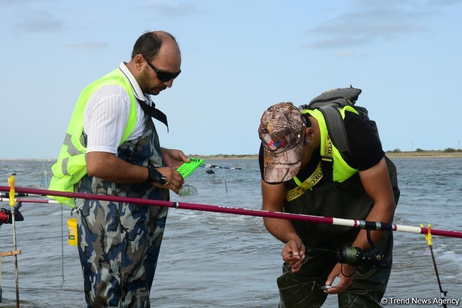 В Абшеронском национальном парке прошел турнир по рыболовству (ФОТО)
