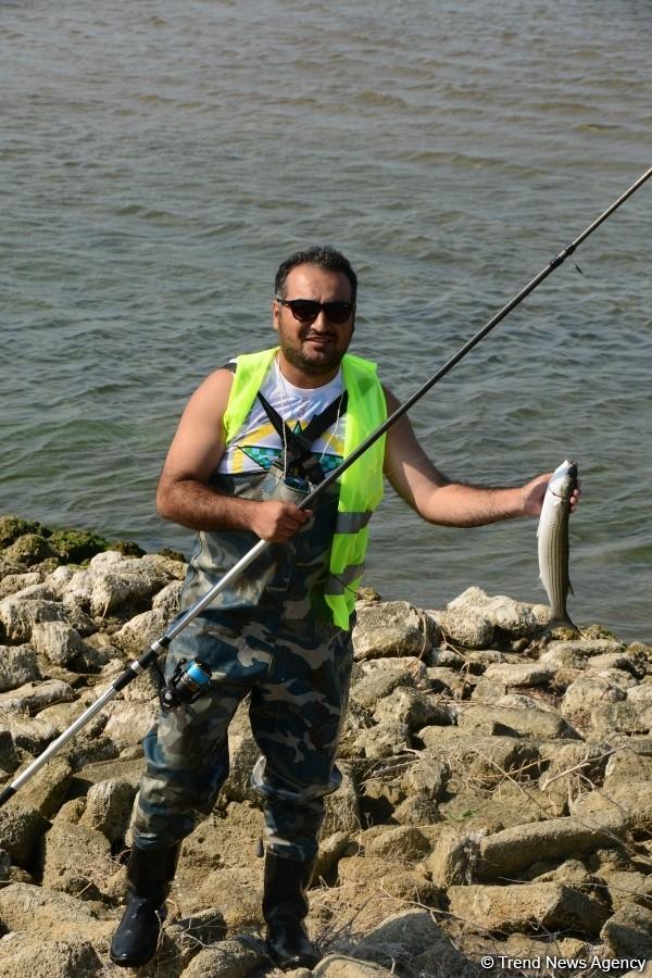В Абшеронском национальном парке прошел турнир по рыболовству (ФОТО)