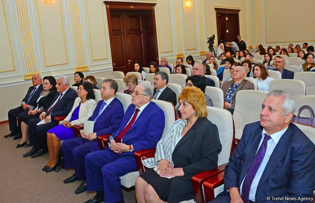 В Баку прошла научная конференция в связи с 80-летним юбилеем видного ученого-востоковеда Аиды Имангулиевой (ФОТО) (версия 2)