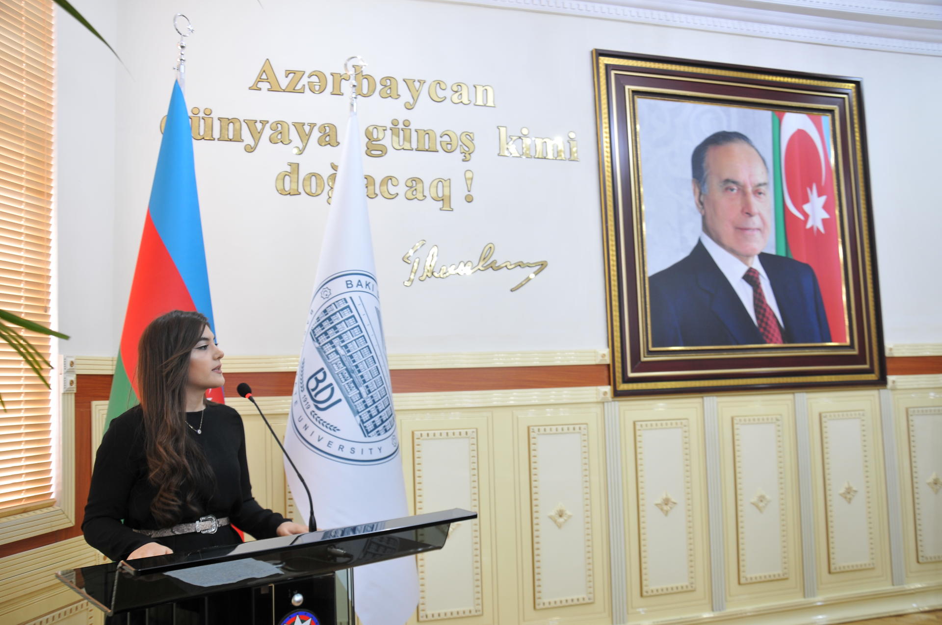 В БГУ прошло мероприятие, посвященное 80-летнему юбилею видного ученого-востоковеда Аиды Имангулиевой (ФОТО)