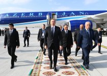 Президент Ильхам Алиев прибыл с рабочим визитом в Туркменистан (ФОТО)