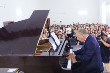 50 лет спустя…Фаиг Суджаддинов провел творческую встречу в родном очаге культуры (ВИДЕО, ФОТО)