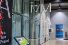 Сатирический этно-рок мюзикл "Сборище сумасшедших" на открытии Фестиваля M.A.P в Баку (ВИДЕО, ФОТО)
