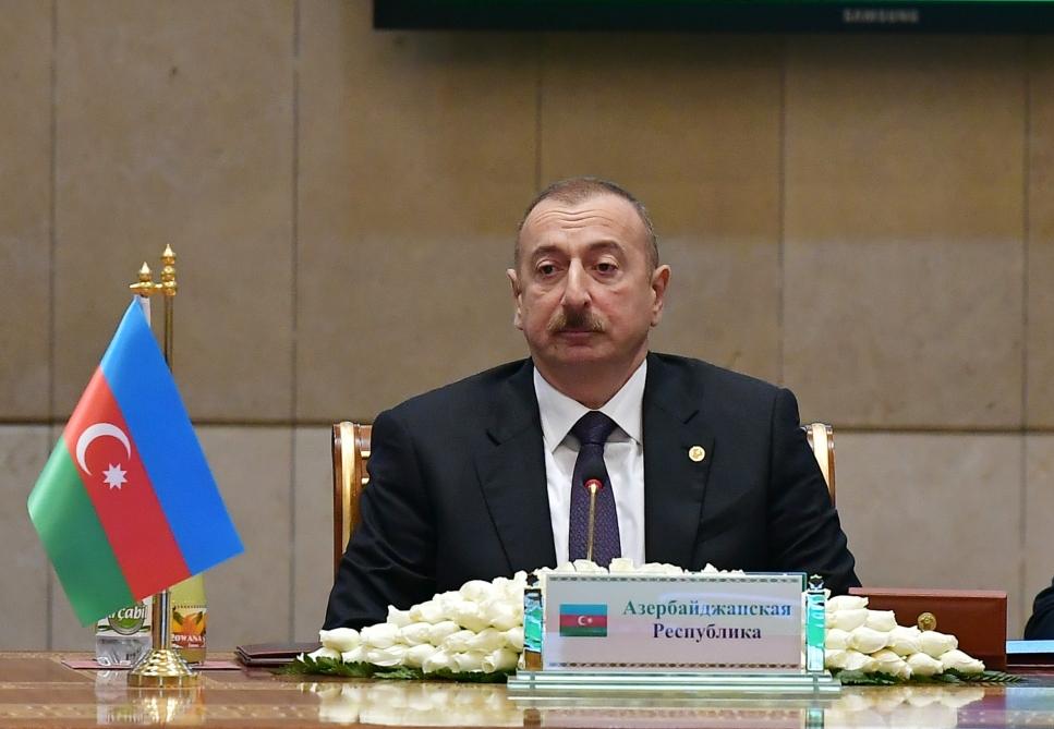 Президент Ильхам Алиев принял участие в заседании Совета глав государств СНГ в расширенном составе в Ашгабаде (ФОТО)