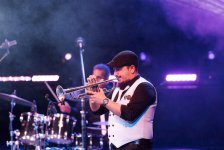 Азербайджанцы в Астрахани - Черная комната, этническая музыка и надежды на следующие встречи(ФОТО)