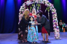 Из Гянджи на обложки глянцевых изданий – модное дефиле осень-зима (ФОТО)