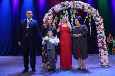 Из Гянджи на обложки глянцевых изданий – модное дефиле осень-зима (ФОТО)