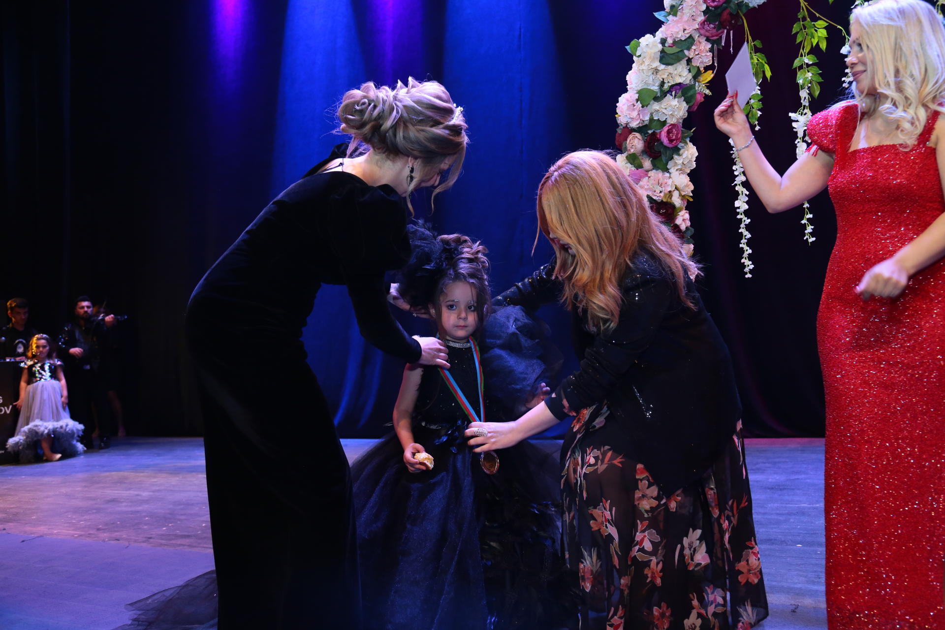 Из Гянджи на обложки глянцевых изданий – модное дефиле осень-зима (ФОТО)