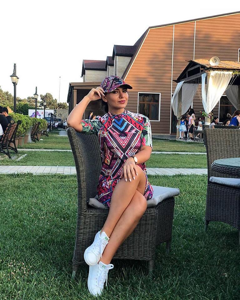 Азербайджанская телеведущая встретилась с Викторией Бекхэм (ФОТО)