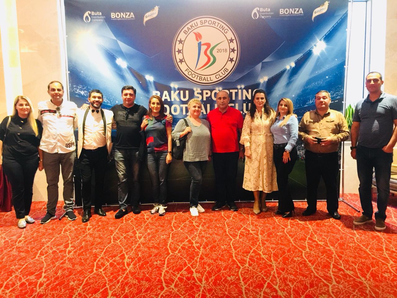 Азербайджанские звезды поддерживают футбол и отправляют Айхана в "Валенсию" (ФОТО/ВИДЕО)