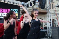 Потрясающими инсталляциями на Девичьей башне состоялось открытие Baku Jazz Festival 2019 (ВИДЕО, ФОТО)