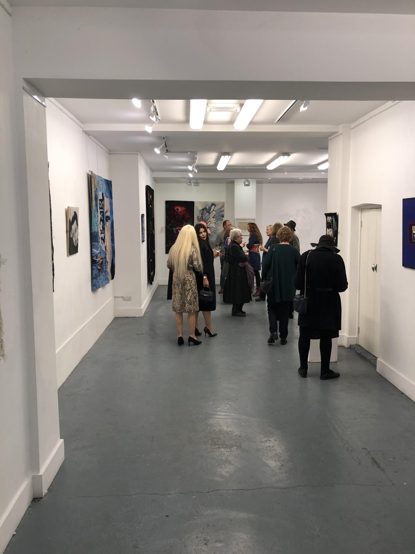 "Нефтяные скважины" азербайджанки в Великобритании (ФОТО)