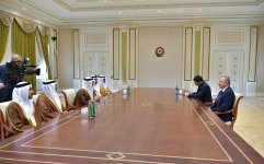 Президент Ильхам Алиев принял делегацию во главе с государственным министром по иностранным делам ОАЭ (ФОТО)