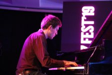 Своеобразный педагог-оркестр и Aron Talas Trio зажгли огни вечернего Баку (ФОТО)