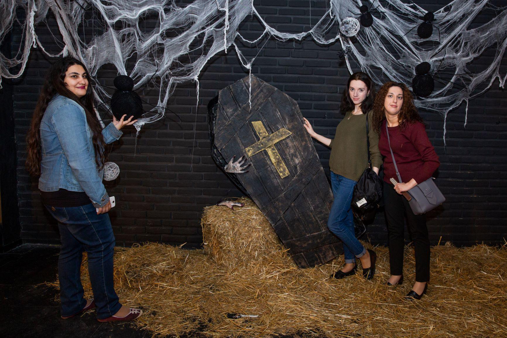 В Баку появился Zомбилэнд - только 18+ (ФОТО, ВИДЕО)