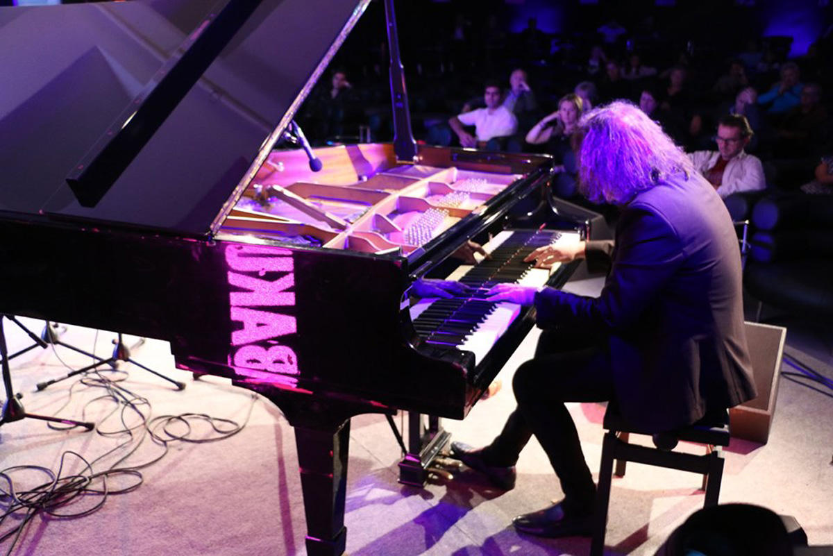 Время для путешествия, как в кино...- эмоции Кшиштофа Кобылинского для бакинцев (ФОТО)