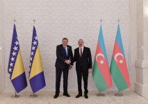 Президент Ильхам Алиев встретился в Баку с председателем Президиума Боснии и Герцеговины (ФОТО)