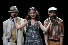 Мир криминального Чикаго и кабаре-шоу в Баку (ВИДЕО, ФОТО)